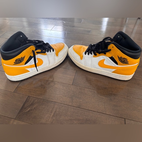 Yellow and Black High-Top Sneakers Nike Air Jordans - Picture 6 of 8